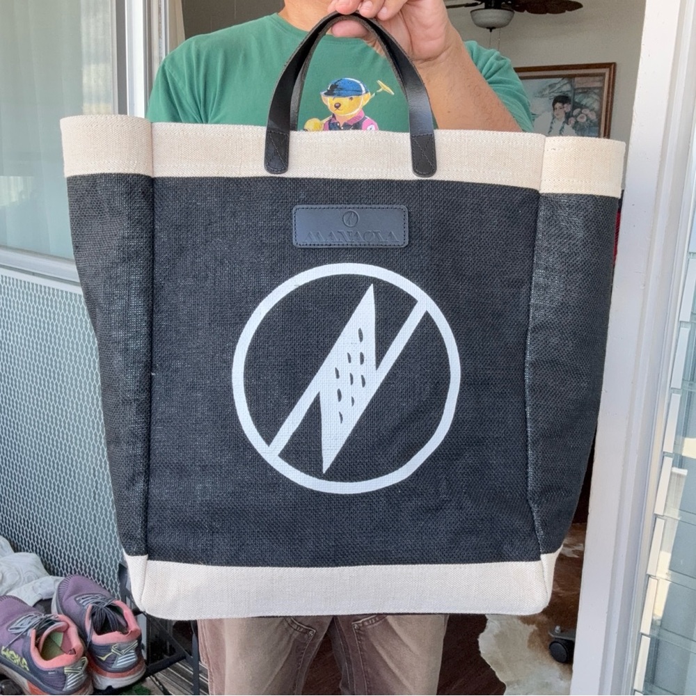 Manaola Large tote bag